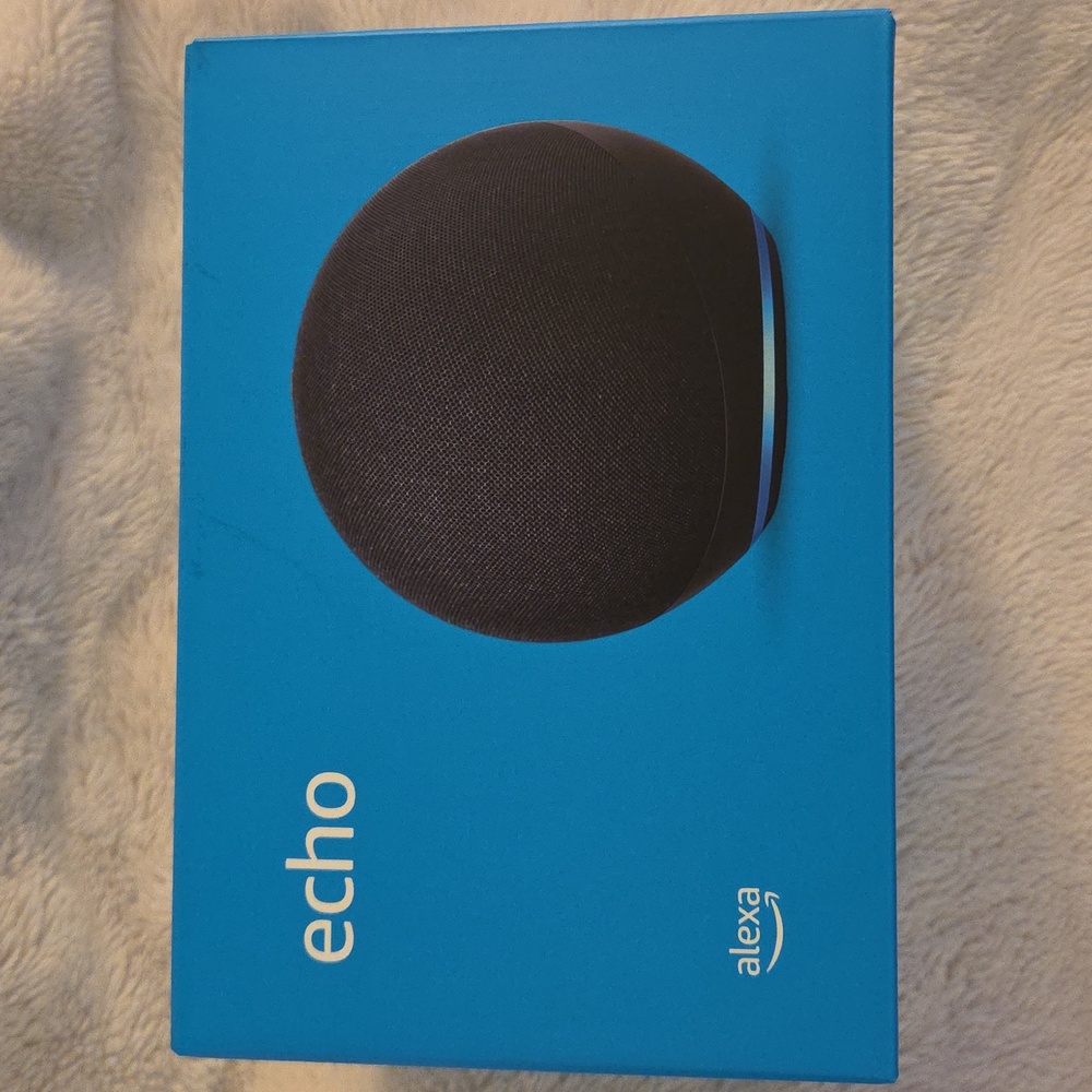 Brand New Amazon Echo (4th Gen) Smart Home Hub with Alexa - Charcoal